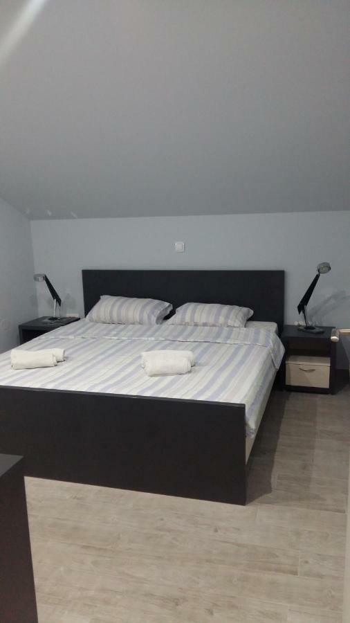 Apartments Sovran Vila Marija Prčanj Buitenkant foto