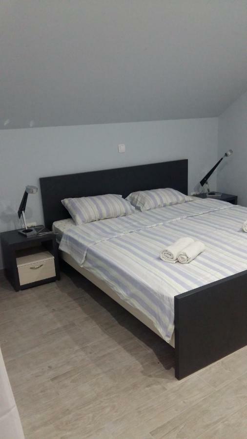 Apartments Sovran Vila Marija Prčanj Buitenkant foto