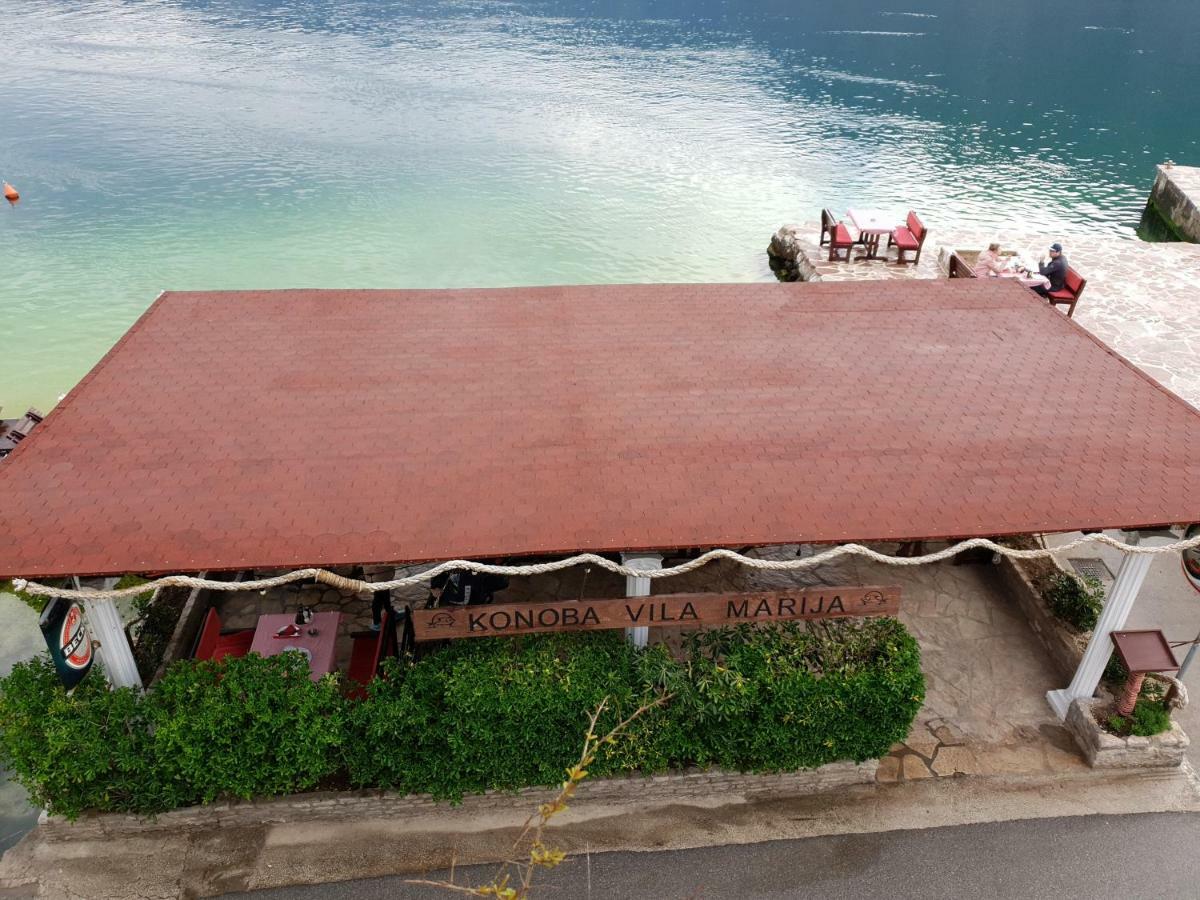 Apartments Sovran Vila Marija Prčanj Buitenkant foto