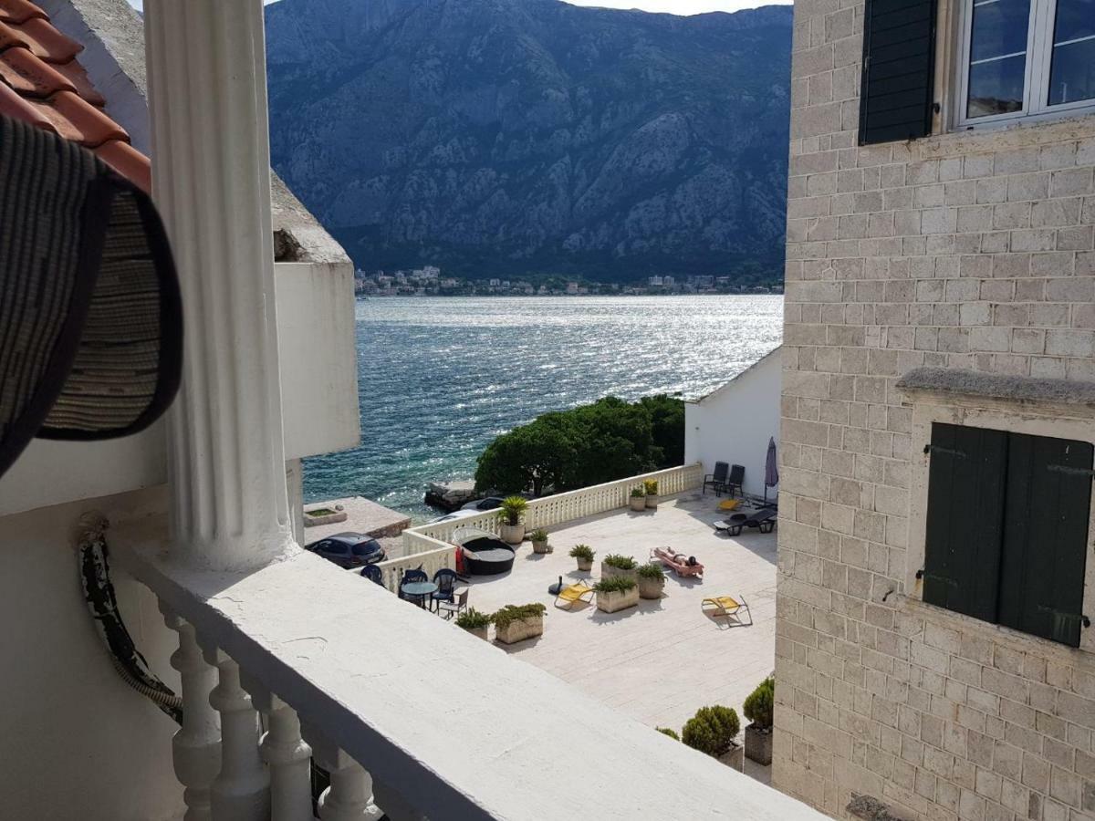 Apartments Sovran Vila Marija Prčanj Buitenkant foto