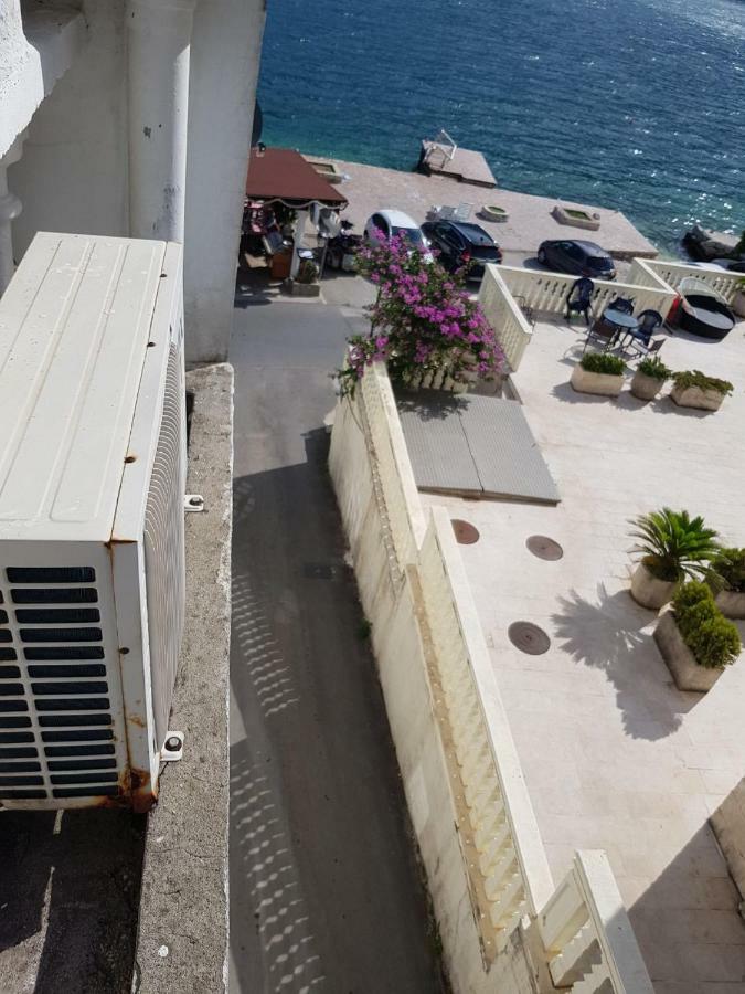 Apartments Sovran Vila Marija Prčanj Buitenkant foto