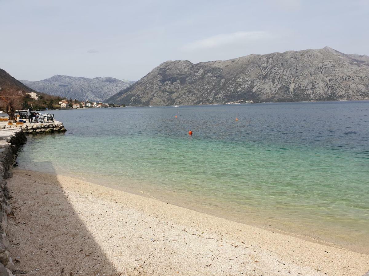 Apartments Sovran Vila Marija Prčanj Buitenkant foto